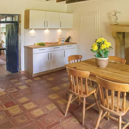 Awesome In Feriehus Souvigné