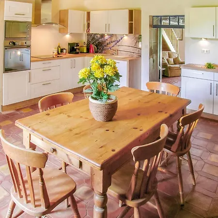 Feriehus Awesome In Souvigné